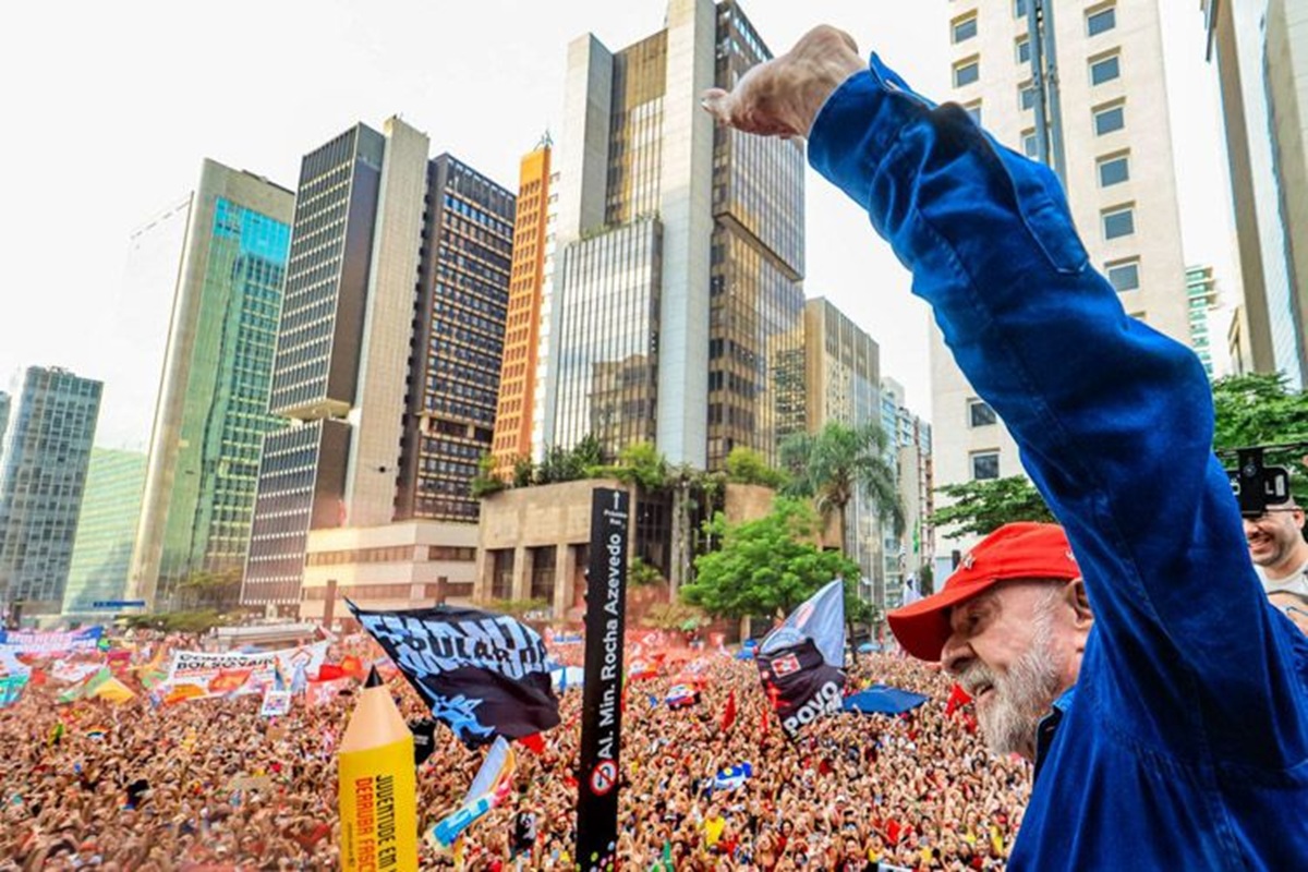 Vitória histórica de Lula, do povo e da juventude, por Aldo Fornazieri