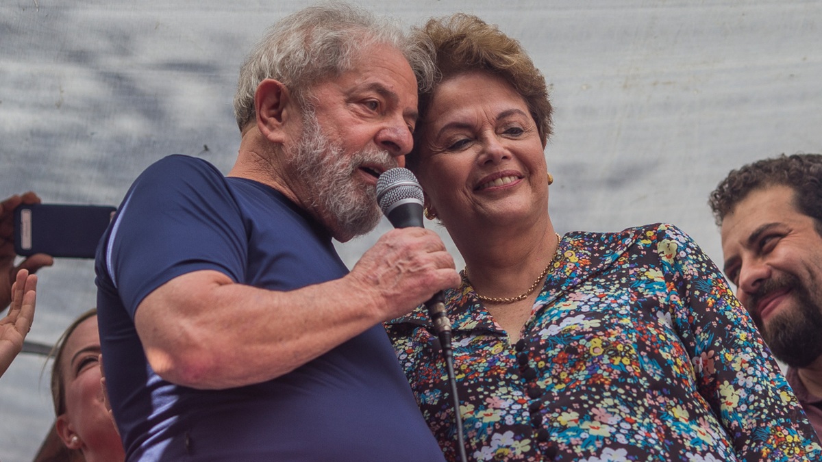 O legado dos governos de Lula e Dilma e a construção do socialismo brasileiro, por Godoi & Bazzanella