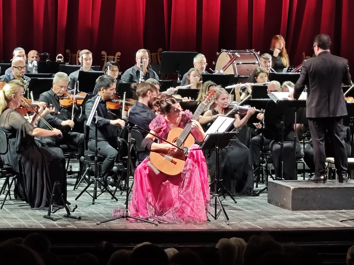 Sinfonia do Brasil transforma a Ópera Nacional de Bucareste em palco da independência brasileira