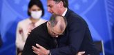 André Mendonça e seu padrinho Jair Bolsonaro - foto de Evaristo Sa / AFP - Reprodução