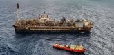P-67, uma unidade gigante do tipo FPSO (sistema flutuante de produção, armazenamento e transferência) que opera no pré-sal da Bacia de Santos. Foto: Rafa Neddermeyer/Agência Brasil
